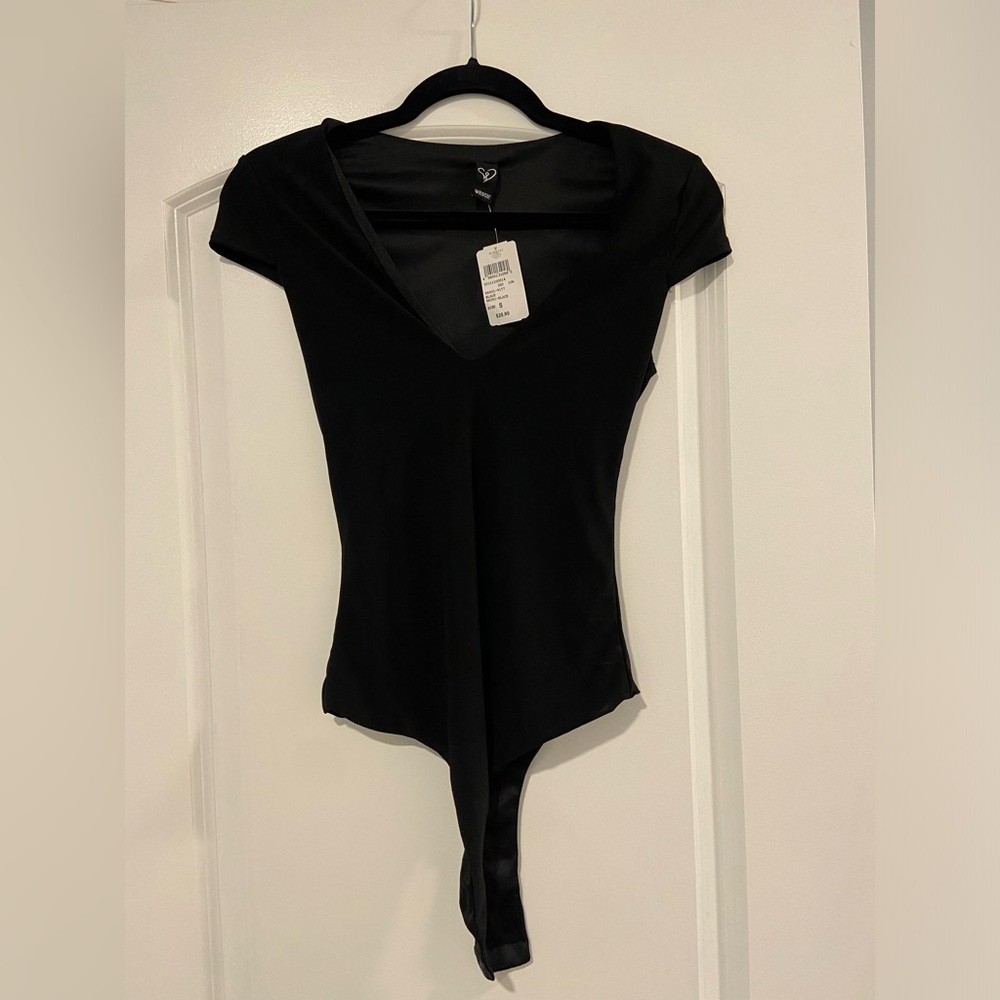 Women’s Black V-Neck Bodysuit Windsor size Small